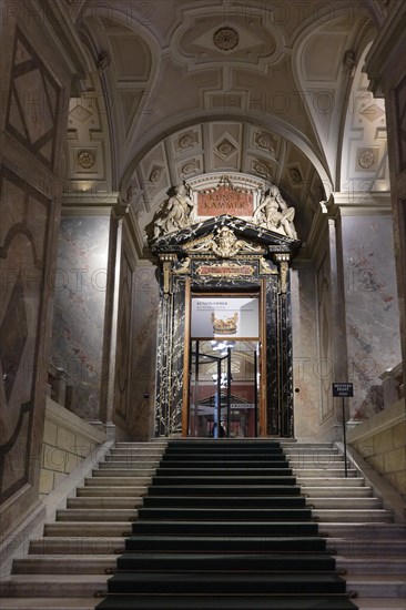 Entrance, staircase, Kunstkammer, Kunsthistorisches Museum Vienna (KHM), Laimgrube, Vienna, Austria, Europe