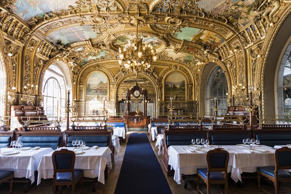 Art deco restaurant, Le Train Bleu, Art Nouveau, Gare de Lyon, Paris, France, Europe