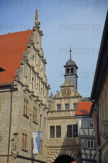 Renaissance town hall built in 1580 and historic Main Gate, town gate, gate tower, Marktbreit, Lower Franconia, Franconia, Bavaria, Germany, Europe