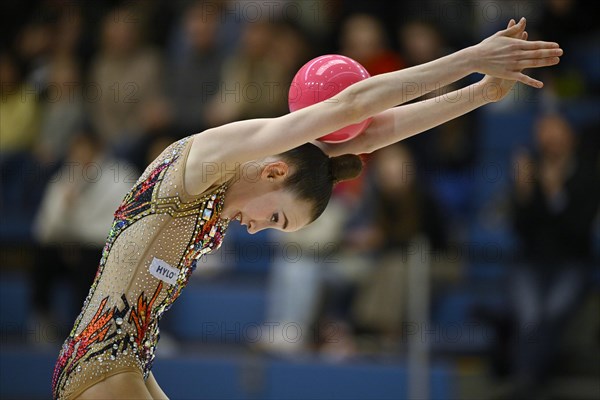 World champion Darja Varfolomeev (GER), action, ball, rhythmic gymnastics, RSG, Schmiden International 2024, Fellbach, Baden-Wuerttemberg, Germany, Europe