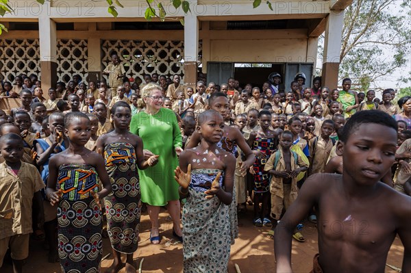 Svenja Schulze (SPD), Federal Minister for Economic Cooperation and Development, in dialogue with a woman's group from northern Benin, Bohicon, 6 March 2024.photographed on behalf of the Federal Ministry for Economic Cooperation and Development