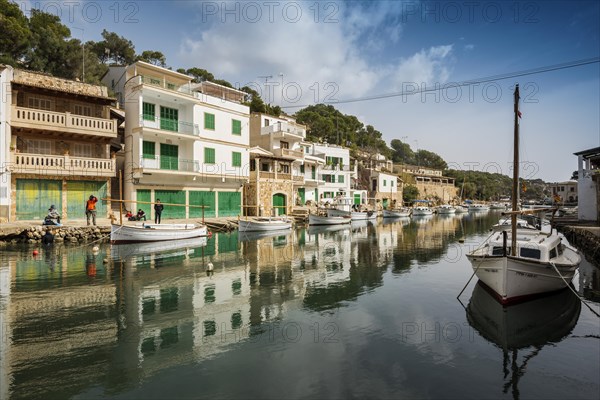 Bay with fishing boats and harbour, Cala Figuera, Majorca, Balearic Islands, Spain, Europe