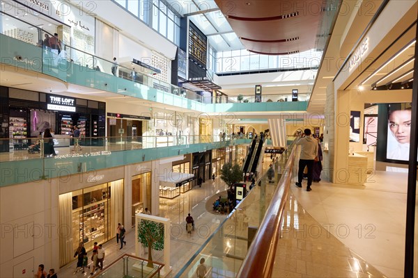 The Dubai Mall shopping centre. The largest mall in the world offers countless shopping and entertainment options. Dubai, United Arab Emirates, Asia