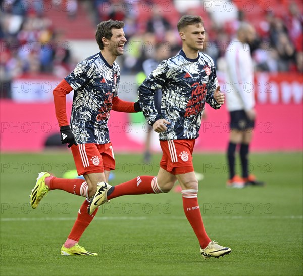 Thomas Mueller FC Bayern Muenchen FCB (25) Joshua Kimmich FC Bayern Muenchen FCB (06) laugh, Allianz Arena, Munich, Bavaria, Germany, Europe