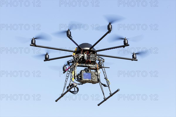 Octocopter drone with camera, 26/02/2015