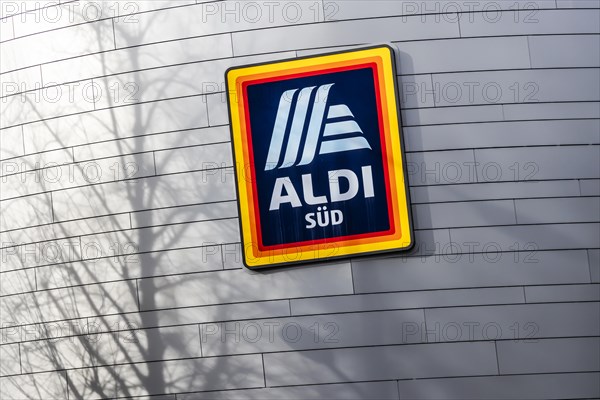 Discounter Aldi. Logo on the facade of a shop in Stuttgart, Baden-Wuerttemberg, Germany, Europe