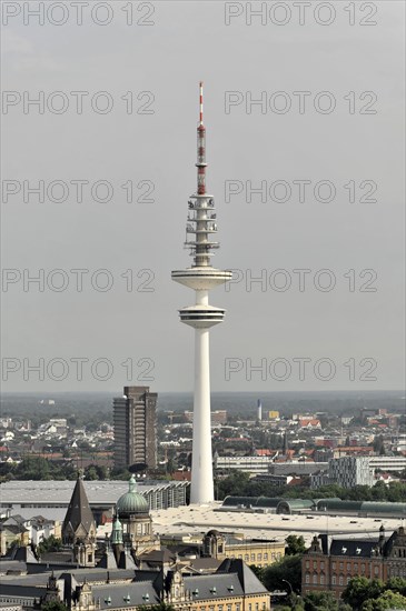 Hamburg TV Tower, Heinrich Hertz Tower, Tele-Michel, High Tower towers above an urban skyline, Hamburg, Hanseatic City of Hamburg, Germany, Europe