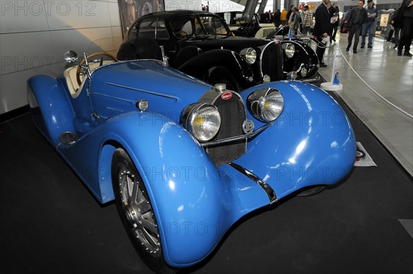 Bugatti 35 B Sport 1927, A classic blue vintage sports car in convertible version with elegant design, Stuttgart Messe, Stuttgart, Baden-Wuerttemberg, Germany, Europe