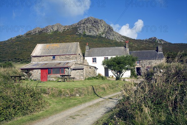 Carn Llidi tor, St David's Head youth hostel, Pembrokeshire, Wales, United Kingdom, Europe