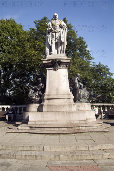 King Edward seventh statue, Aberdeen, Scotland, United Kingdom, Europe