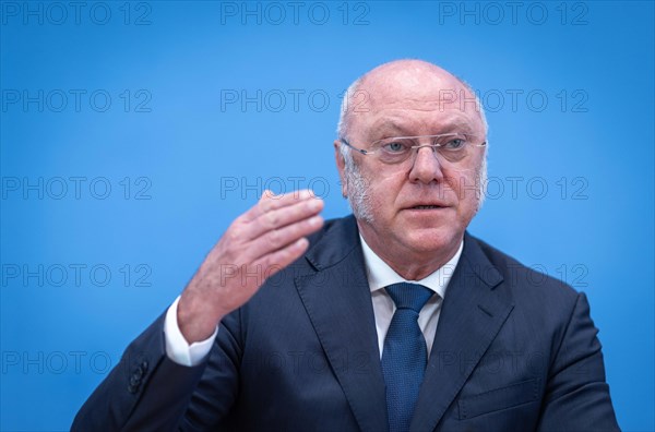 Dr Ulrich Schneider, Managing Director, Der Paritaetische Gesamtverband, at a federal press conference on the topic of climate money in Berlin, 21.03.2024