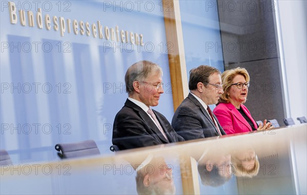 From left: Ekkehard Griep, Chairman DGVN, Achim Steiner, Head of the UN Development Programme, UNDP), Svenja Schulze (SPD), Federal Minister for Economic Cooperation and Development and Berlin, 11.03.2024.Photographed on behalf of the Federal Ministry for Economic Cooperation and Development