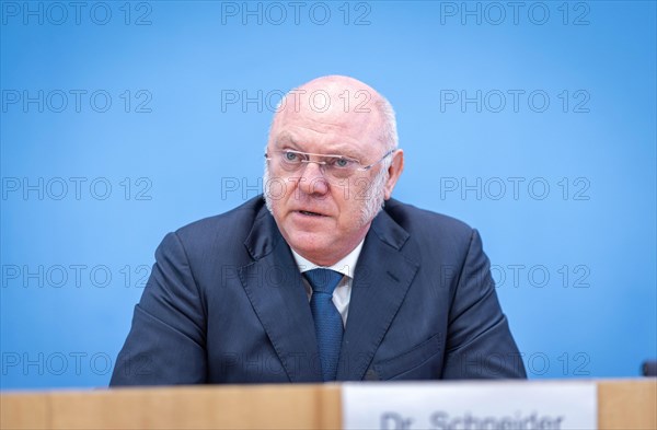 Dr Ulrich Schneider, Managing Director, Der Paritaetische Gesamtverband, at a federal press conference on the topic of climate money in Berlin, 21.03.2024