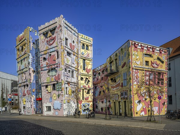 Happy Rizzi House, designed by US artist James Rizzi (1950-2011) and realised by Braunschweig architect Konrad Kloster, Ackerhof, Braunschweig, Lower Saxony, Germany, Europe