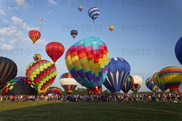 Hot-air balloons, Ballooning Festival, Saint-Jean-sur-Richelieu, Quebec Province, Canada, North America