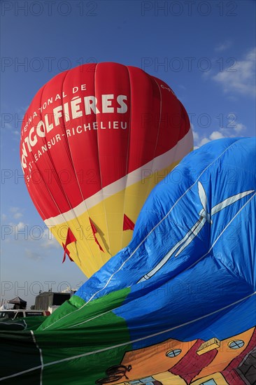 Hot-air balloons, Ballooning Festival, Saint-Jean-sur-Richelieu, Quebec Province, Canada, North America