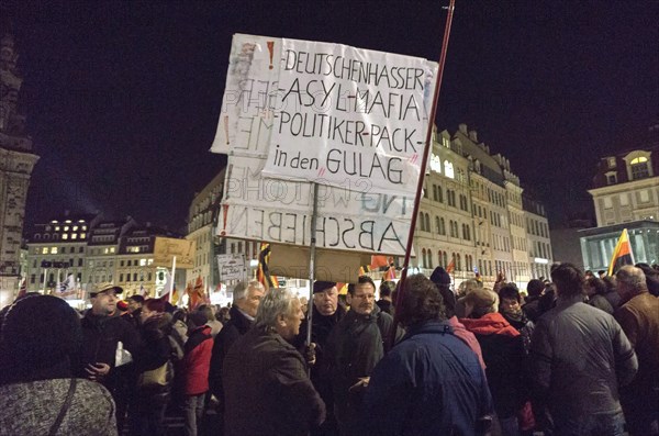 Pegida demonstration at the theatre square in Dresden. At this rally, Pegida founder Bachmann compared Federal Minister of Justice Heiko Maas to Reich Propaganda Minister Joseph Goebbels, 2 November 2015