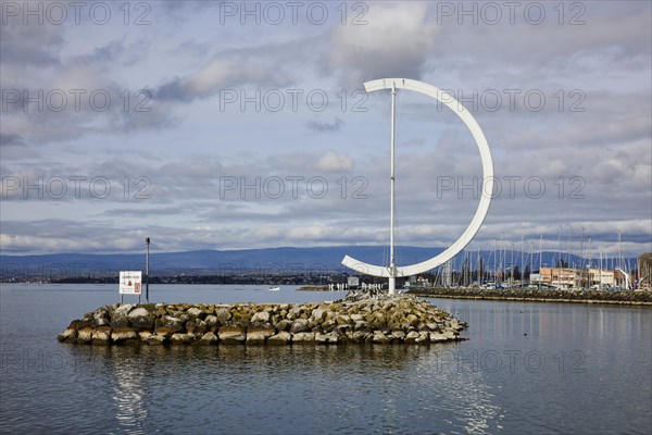 Large, semi-circular wind vane Eole, a sculpture by the artist Clelia Bettua within the harbour of Ouchy, in the Ouchy district of Lausanne, district of Lausanne, Vaud, Switzerland, Europe