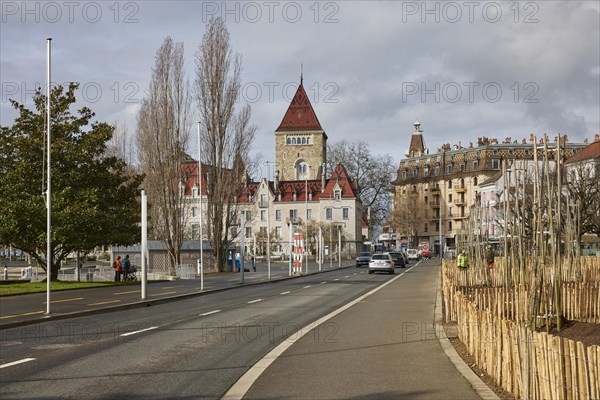 Quai de Belgique with view towards Ouchy Castle in the Ouchy district, Lausanne, district of Lausanne, Vaud, Switzerland, Europe