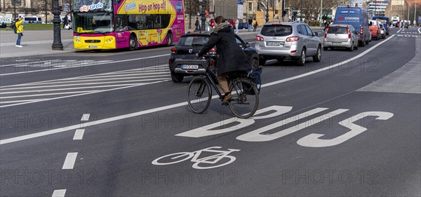 Combined bus and cycle lane, Unter den Linden Palace Bridge, Berlin-Mitte, Germany, Europe