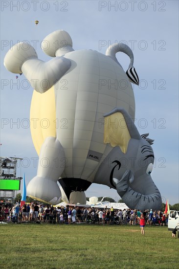 Hot-air balloons, Ballooning Festival, Saint-Jean-sur-Richelieu, Quebec Province, Canada, North America