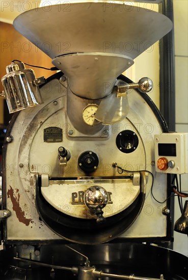 An old, classic metal coffee machine, Hamburg, Hanseatic City of Hamburg, Germany, Europe