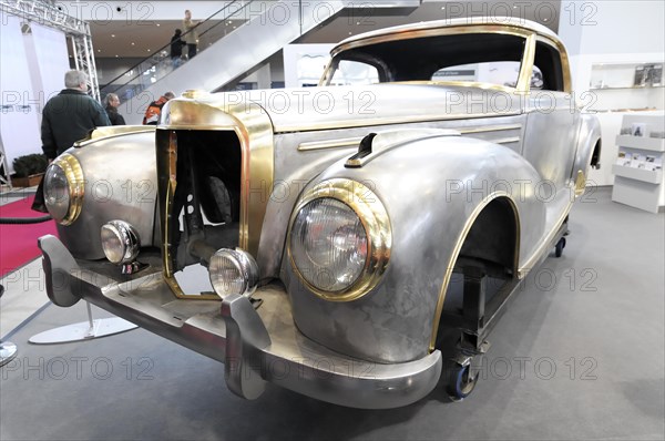 RETRO CLASSICS 2010, Stuttgart Messe, Mercedes-Benz classic car during restoration, front view of an unfinished classic car restoration with recognisable headlights, Stuttgart Messe, Stuttgart, Baden-Wuerttemberg, Germany, Europe