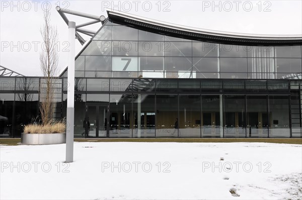 RETRO CLASSICS 2010, Stuttgart Messe, Modern building with glass front and visible steel girders on a snowy day, Stuttgart Messe, Stuttgart, Baden-Wuerttemberg, Germany, Europe