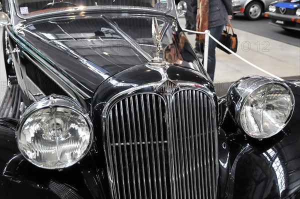 RETRO CLASSICS 2010, Stuttgart Messe, front view of a luxurious classic car (DELAHAY) with shiny chrome radiator grille and headlights, Stuttgart Messe, Stuttgart, Baden-Wuerttemberg, Germany, Europe