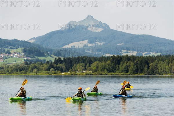 Kayaks, Lake Ammer, near Herrsching am Lake Ammer, Fuenfseenland, Upper Bavaria, Bavaria, Germany, Europe