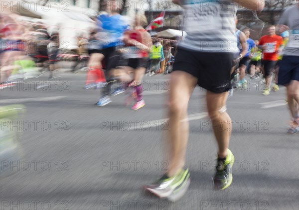 Runners at the Berlin half marathon, 03/04/2016