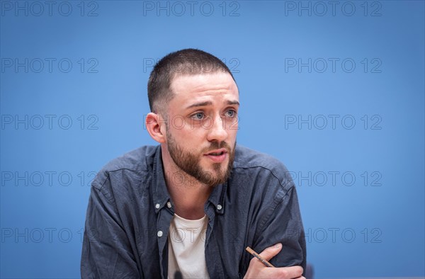 Matthias Keussen, Athletic Sonnenberg e.V., representative for the German Sports Youth in the DOSB at a federal press conference of the Alliance Together for Democracy. At the federal level. On the ground. For all. in Berlin, 21.03.2024