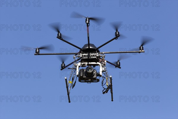 Octocopter drone with camera, 26/02/2015