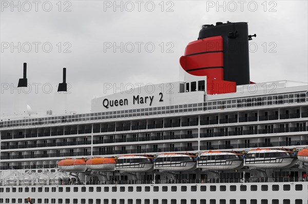 Side view of the Queen Mary 2 with funnel and lifeboats, Hamburg, Hanseatic City of Hamburg, Germany, Europe