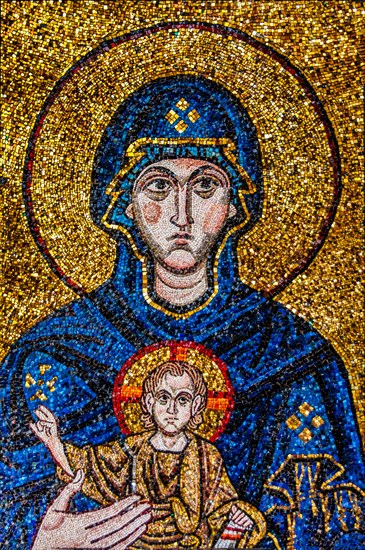 Madonna and Child, mosaic copy of the Cathedral of San Giusto, Trieste, 12th century, mosaic school that produces mosaic masters, Spilimbergo, city of mosaic art, Friuli, Italy, Spilimbergo, Friuli, Italy, Europe