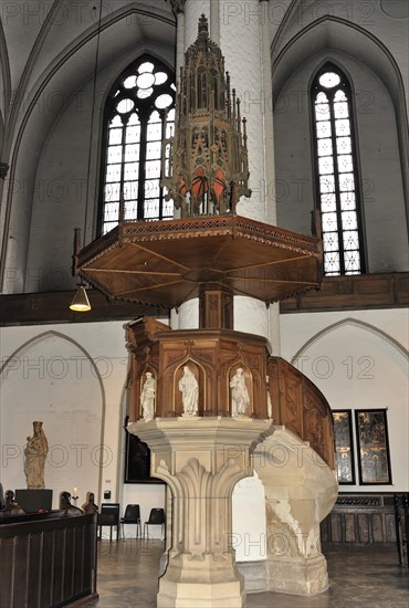 St Peter's Church, parish church, construction began in 1310, Moenckebergstrasse, wooden pulpit in a church with sculptures and historical details, Hamburg, Hanseatic City of Hamburg, Germany, Europe