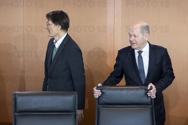 Federal Chancellor Olaf Scholz and Karl Lauterbach, Federal Minister of Health, on the sidelines of a cabinet meeting. Berlin, 20 March 2024