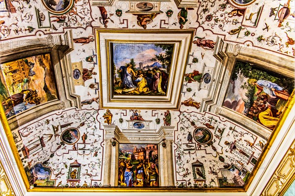 Canopy Hall with Renaissance frescoes, scenes from the New Testament, 1560, Palazzo Patriarcale, Dioezesan Museum with the Tiepolo Galleries, 16th century, Udine, most important historical city in Friuli, Italy, Udine, Friuli, Italy, Europe