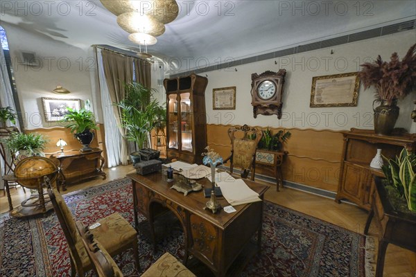 Private residence of the Batllo family, Casa Batllo, apartment building by Antoni Gaudi, Passeig de Gracia, Barcelona, Catalonia, Spain, Europe