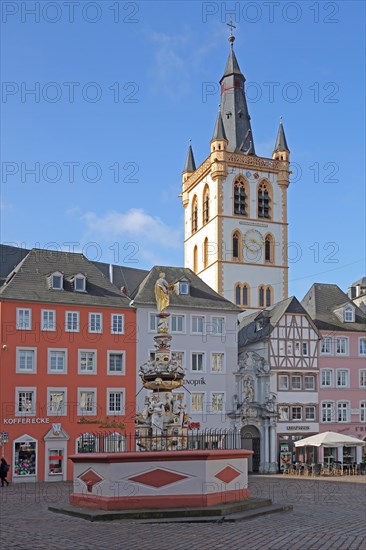 St Peter's Fountain and St Gangolf's Church Tower, Fountain, Main Market Square, Trier, Rhineland-Palatinate, Germany, Europe