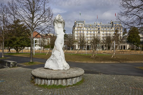 Statue of the Virgin of Lake Geneva, Vierge du Lac and the Hotel Beau-Rivage Palace in the Ouchy district, Lausanne, district of Lausanne, Vaud, Switzerland, Europe