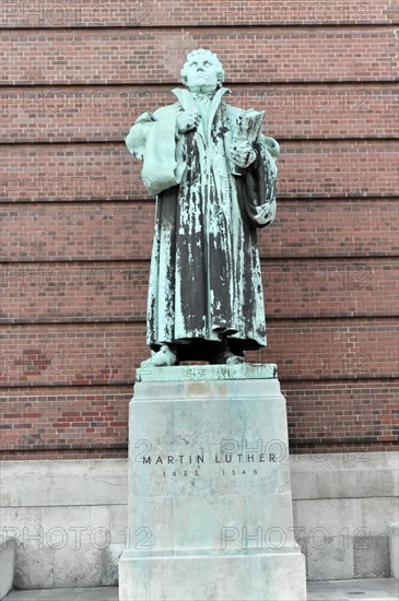 Monument to Martin Luther, the famous reformer, outdoors, Hamburg, Hanseatic City of Hamburg, Germany, Europe