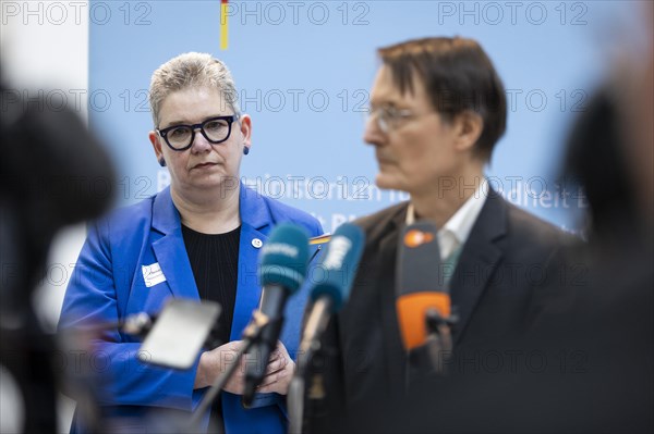 Christine Vogler, President of the German Nursing Council, in the foreground is Karl Lauterbach (SPD), Federal Minister of Health, recorded during talks on the key points of the Nursing Competence Act, with nursing associations, at the Federal Ministry of Health in Berlin, 20 March 2024