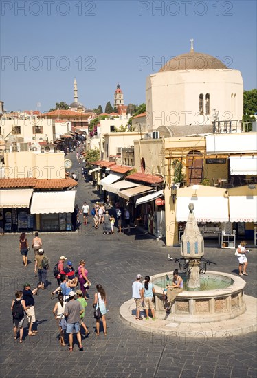 Place Ippokratous square and fountain, Rhodes town, Greece, Europe