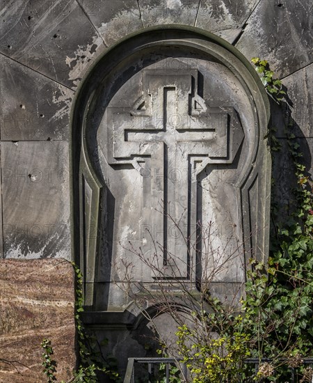 Old tombs, Churchyard 1 of the Protestant Parish of St George, Greisfswalder Strasse, Berlin, Germany, Europe