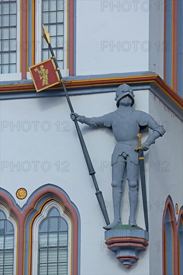 Knight with armour, lance, helmet and sword at the historic house Steipe built in 1430, figure, statue, Middle Ages, house wall, window, detail, main market, Trier, Rhineland-Palatinate, Germany, Europe