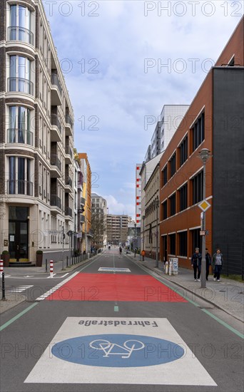 Symbolic photo on the subject of bicycle lanes in Berlin, Niederwallstrasse and Hausvogteiplatz, Berlin-Mitte, Germany, Europe