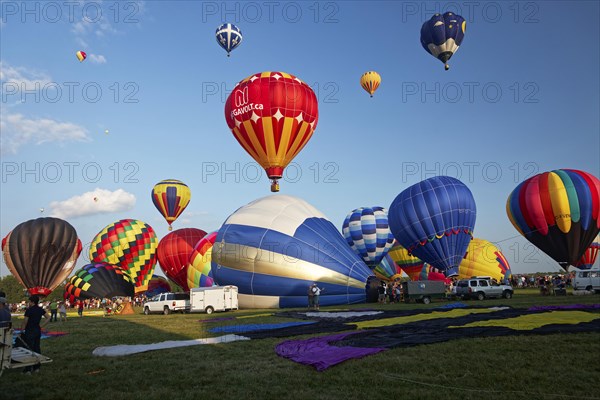 Hot-air balloons, Ballooning Festival, Saint-Jean-sur-Richelieu, Quebec Province, Canada, North America