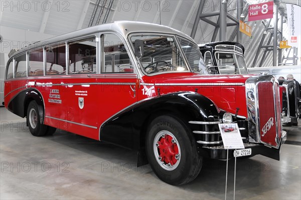 RETRO CLASSICS 2010, Stuttgart Messe, A red and white vintage bus from FBW Ramseier Jenzer, AN 40 built in 1949, 130 hp, 96 KW, viewed from the front, Stuttgart Messe, Stuttgart, Baden-Wuerttemberg, Germany, Europe