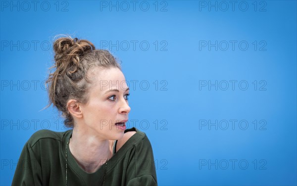 Helena stone house, founder of Sanktionsfrei e. V., at a federal press conference on the topic of climate money in Berlin, 21 March 2024